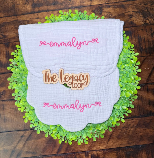 Scallop Bib & Burp Cloth Set